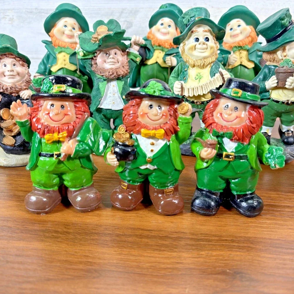 Vintage Christmas Leprechauns Pot of Gold and Shamrock. 4' to 6